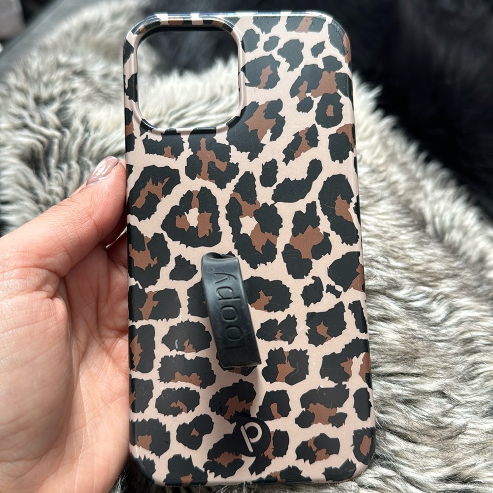 iPhone 12 max (6.7R) Cheetah loopy